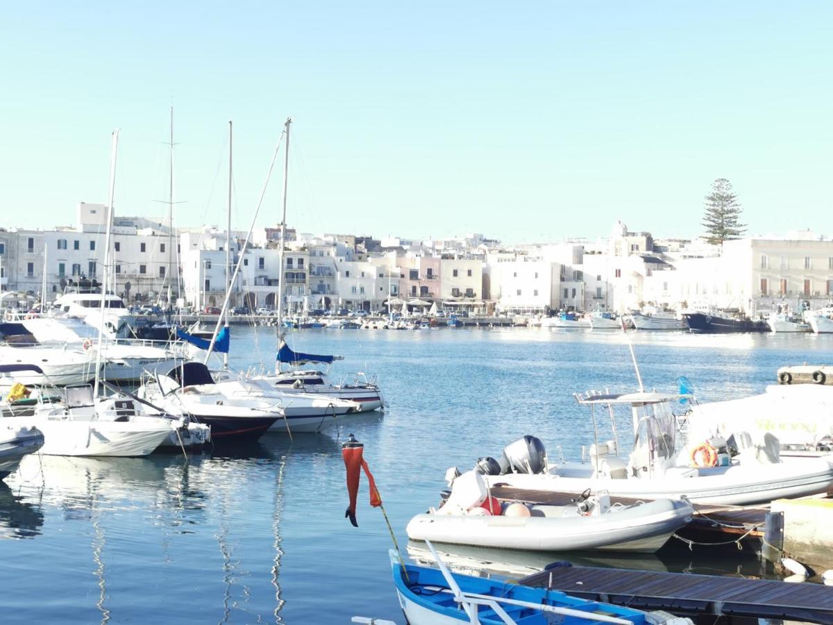 La Finestra Sul Porto Apartment Trani Exterior photo